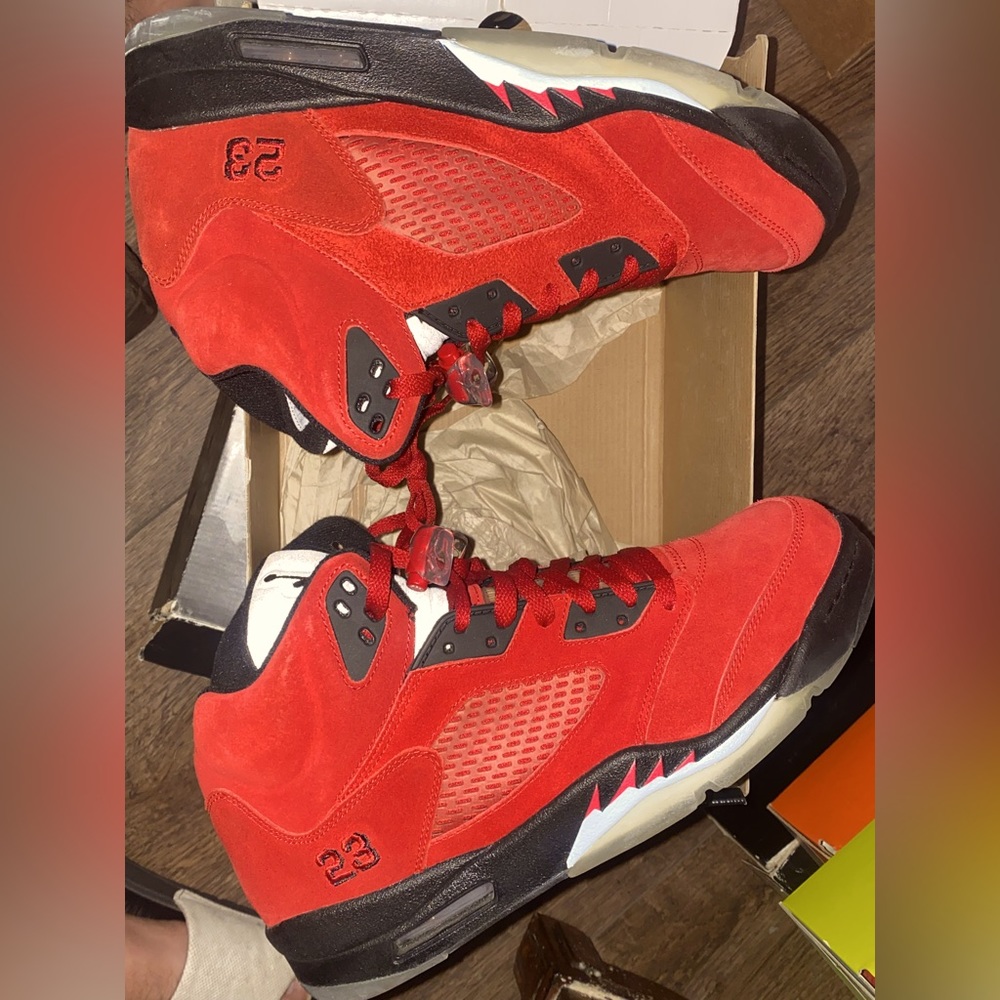 Air Jordan V 5 “Raging Bull”DMP pack both pairs, DEadstock.